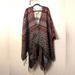 Love Stitch Boho Fringe Poncho Cardigan | One Size | Maroon Geometric